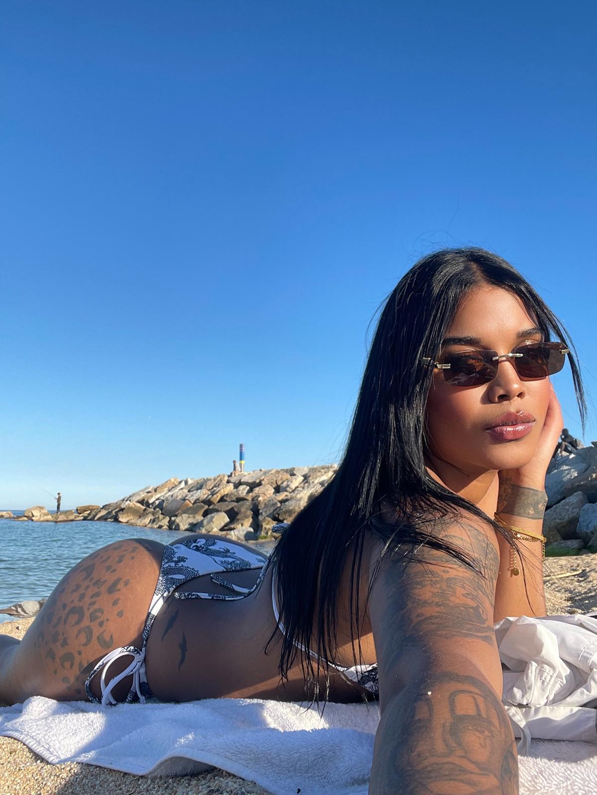 Escort - SARA - Ibiza Tops